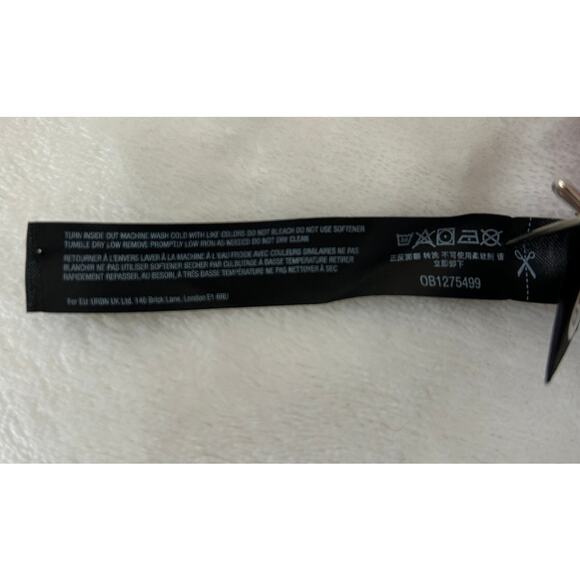 Free People FP Movement Wave Rider Shorts / Red Grape S Activewear NWT - Picture 8 of 12